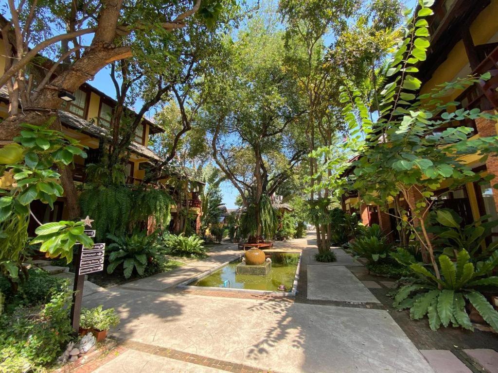 Baan Talay Dao Resort HHQ Exterior foto