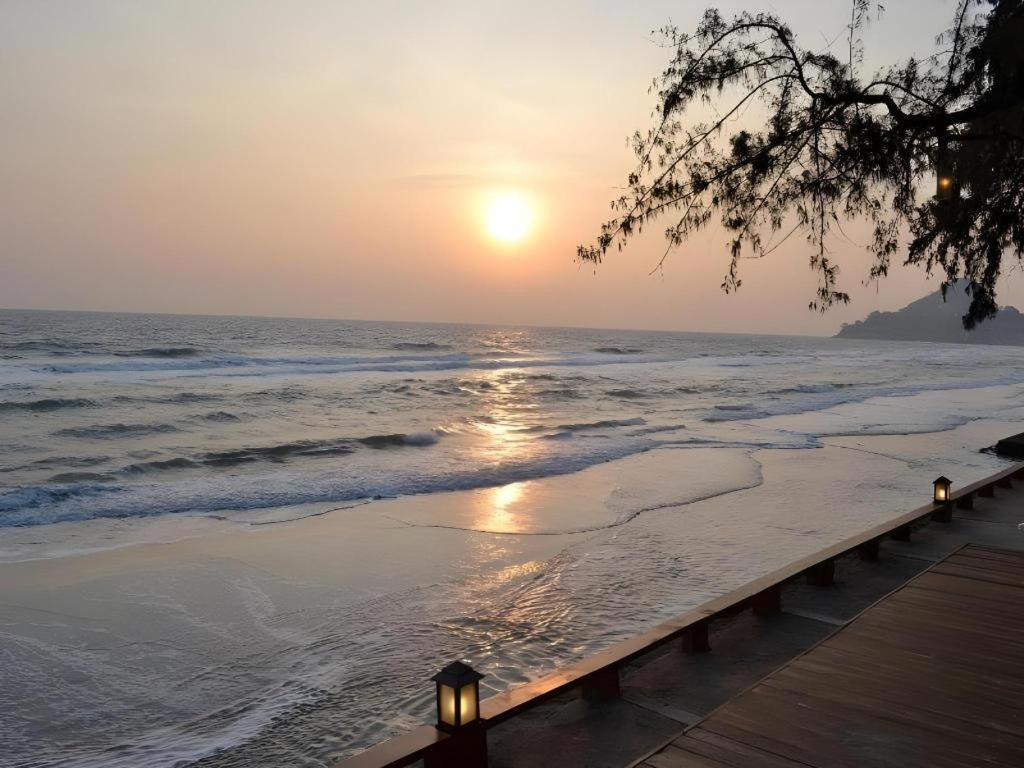 Baan Talay Dao Resort HHQ Exterior foto